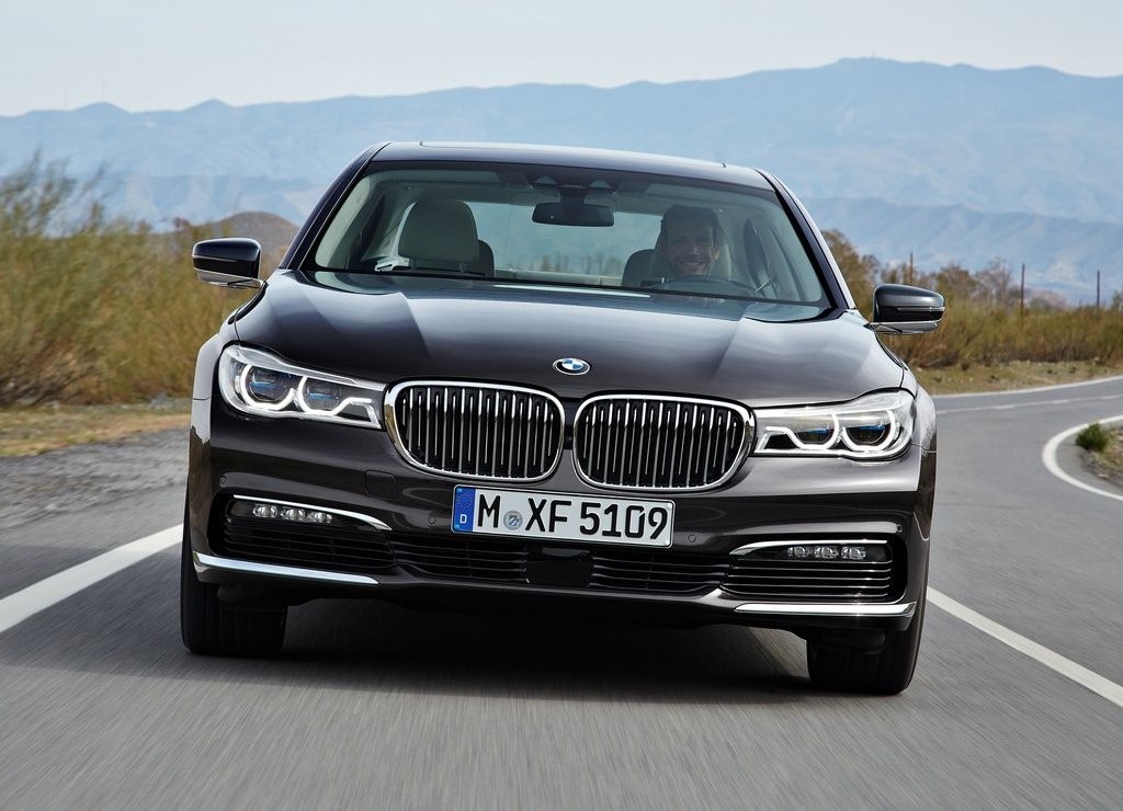 BMW 7 SERIES